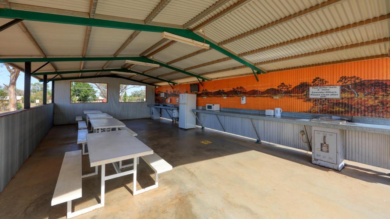 Cobar Caravan Park מראה חיצוני תמונה