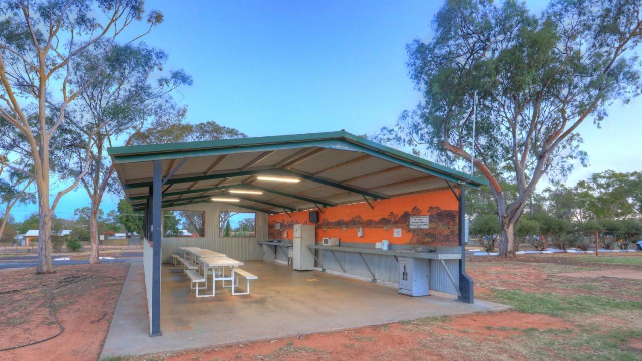 Cobar Caravan Park מראה חיצוני תמונה