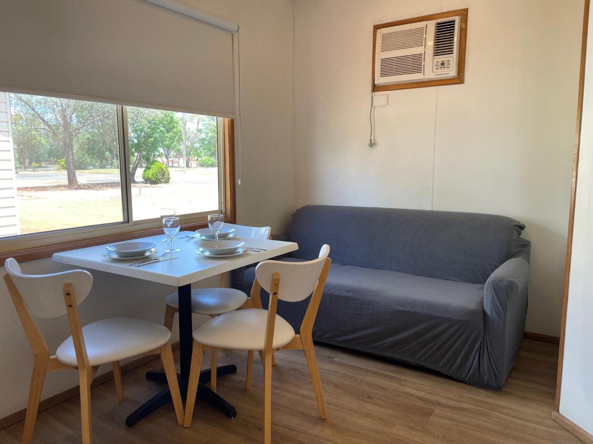 Cobar Caravan Park מראה חיצוני תמונה