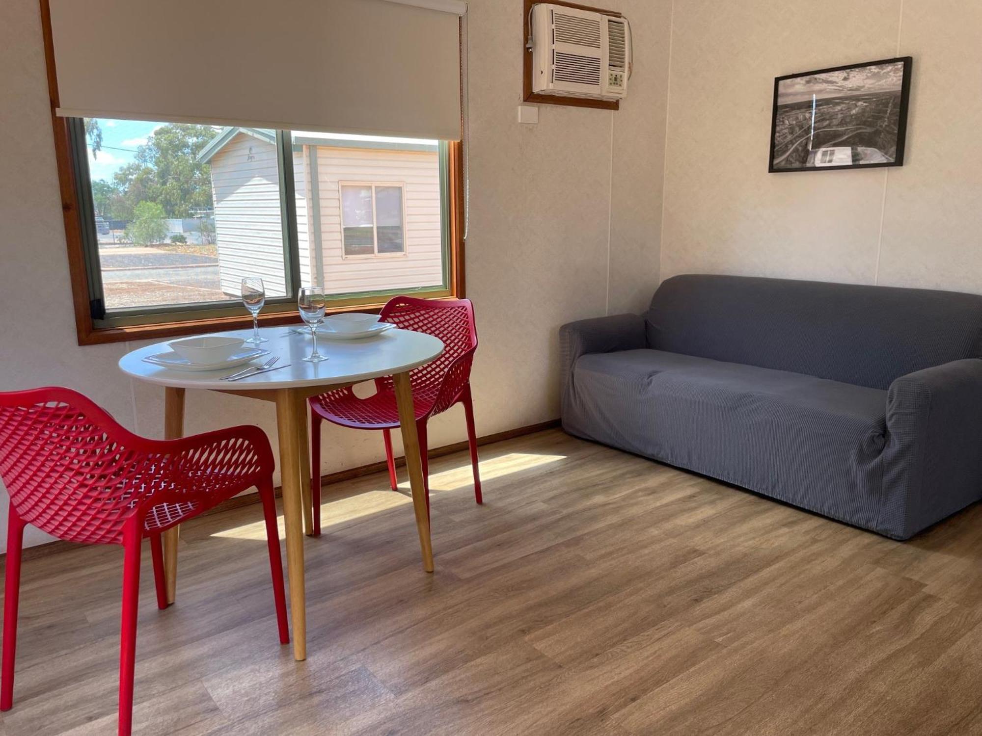 Cobar Caravan Park מראה חיצוני תמונה